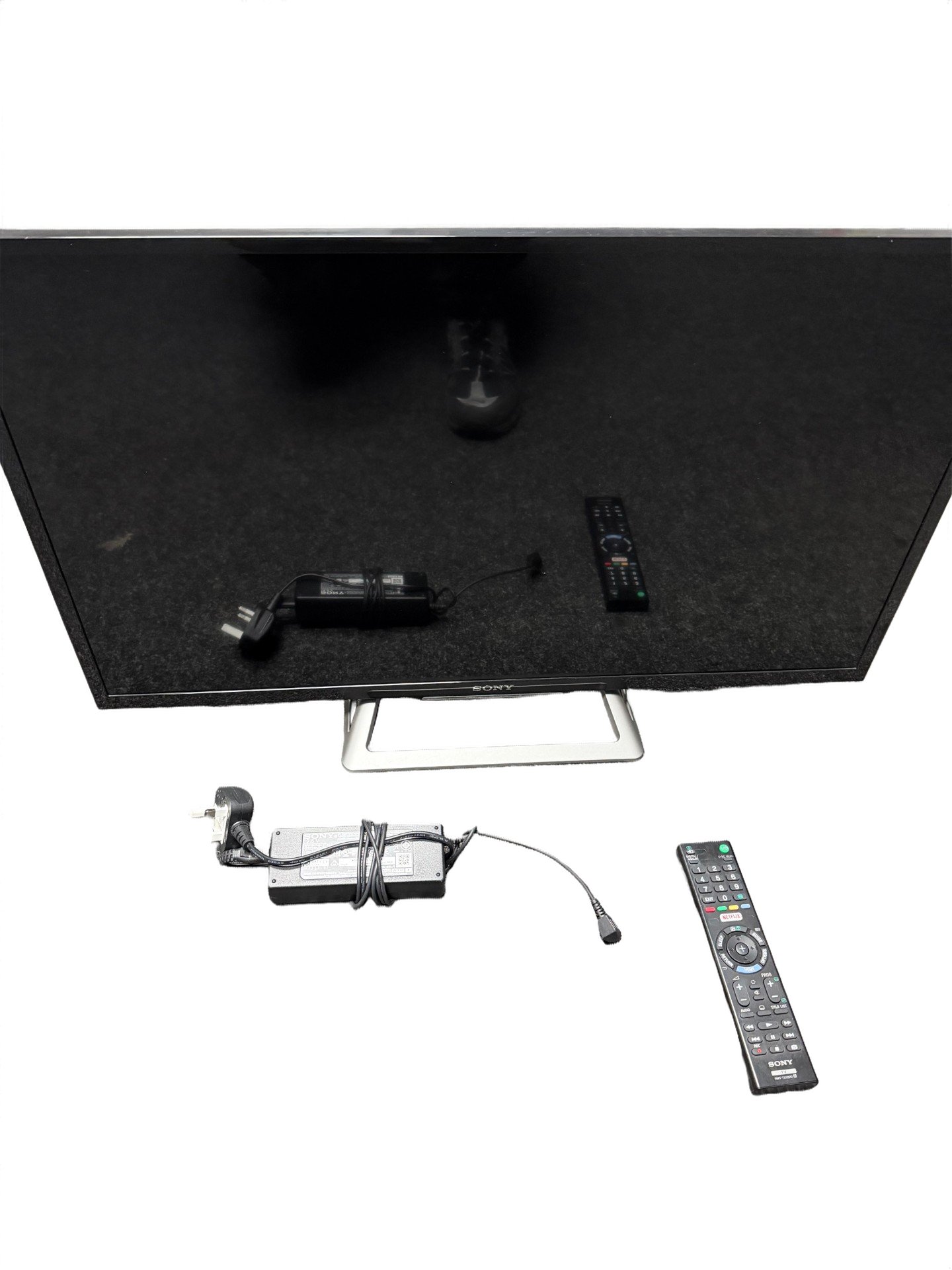 32 Inch Sony Smart Tv + Remote