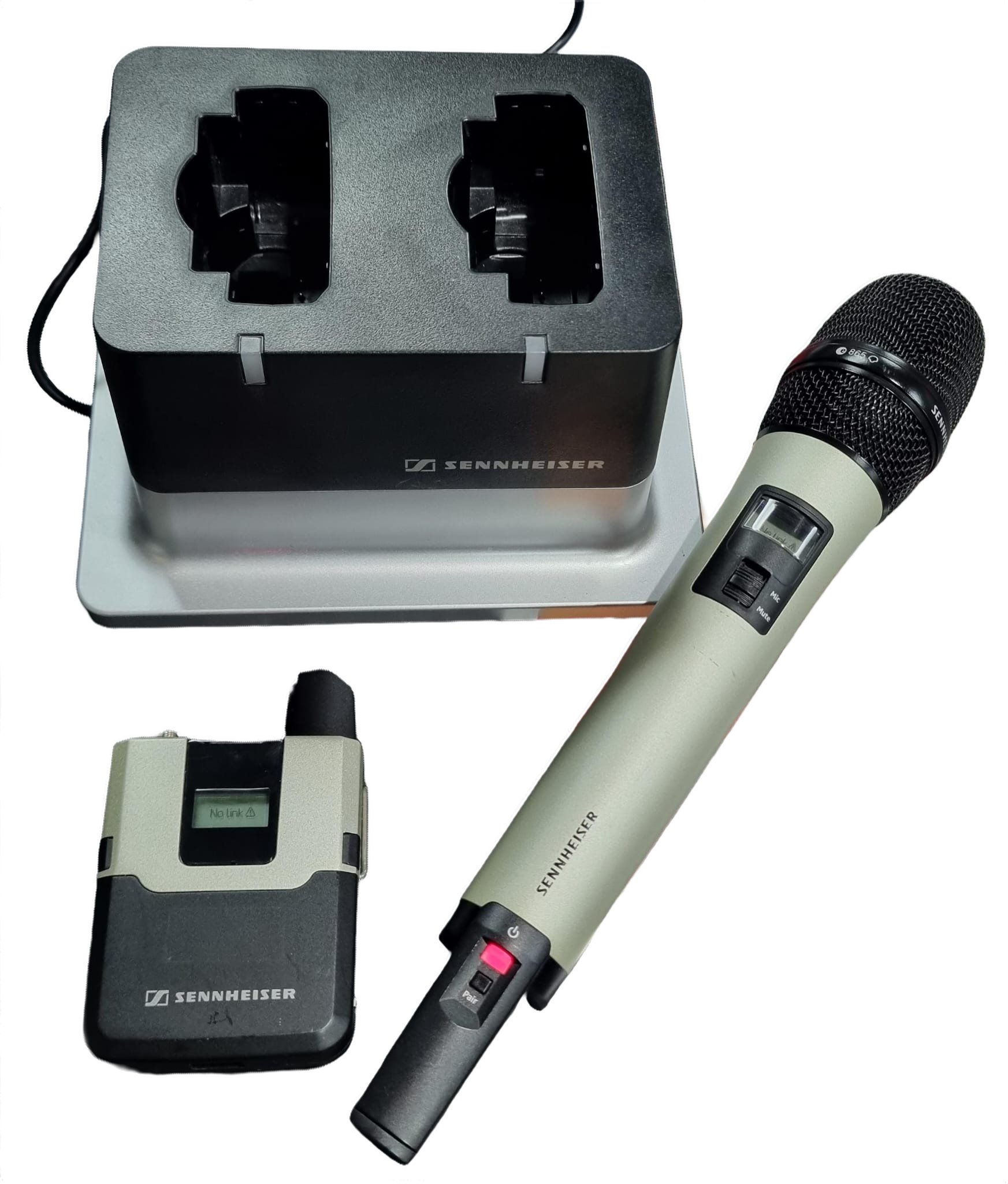 Sennheiser - e865 Microphone With  CHG-2 Charging Dock & Wireless Transmitter & Cables